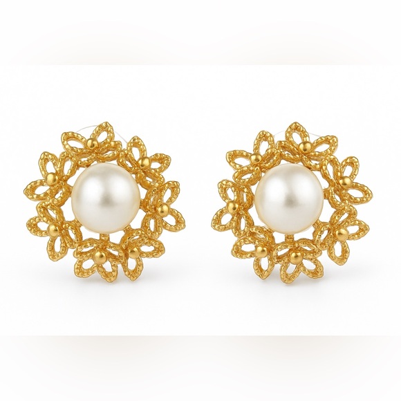 Zara Jewelry - ⚜️ Elegant Gold Earrings With Pearl